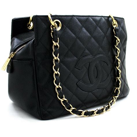 chanel tote shoulder bag.